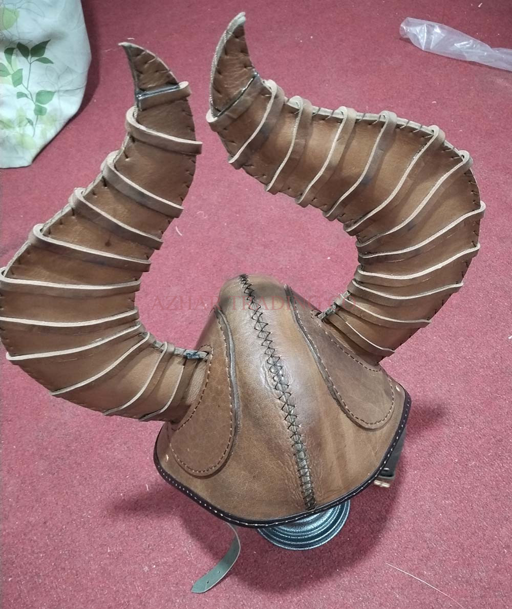 Handmade Viking Style Leather Horned Helmet image 3