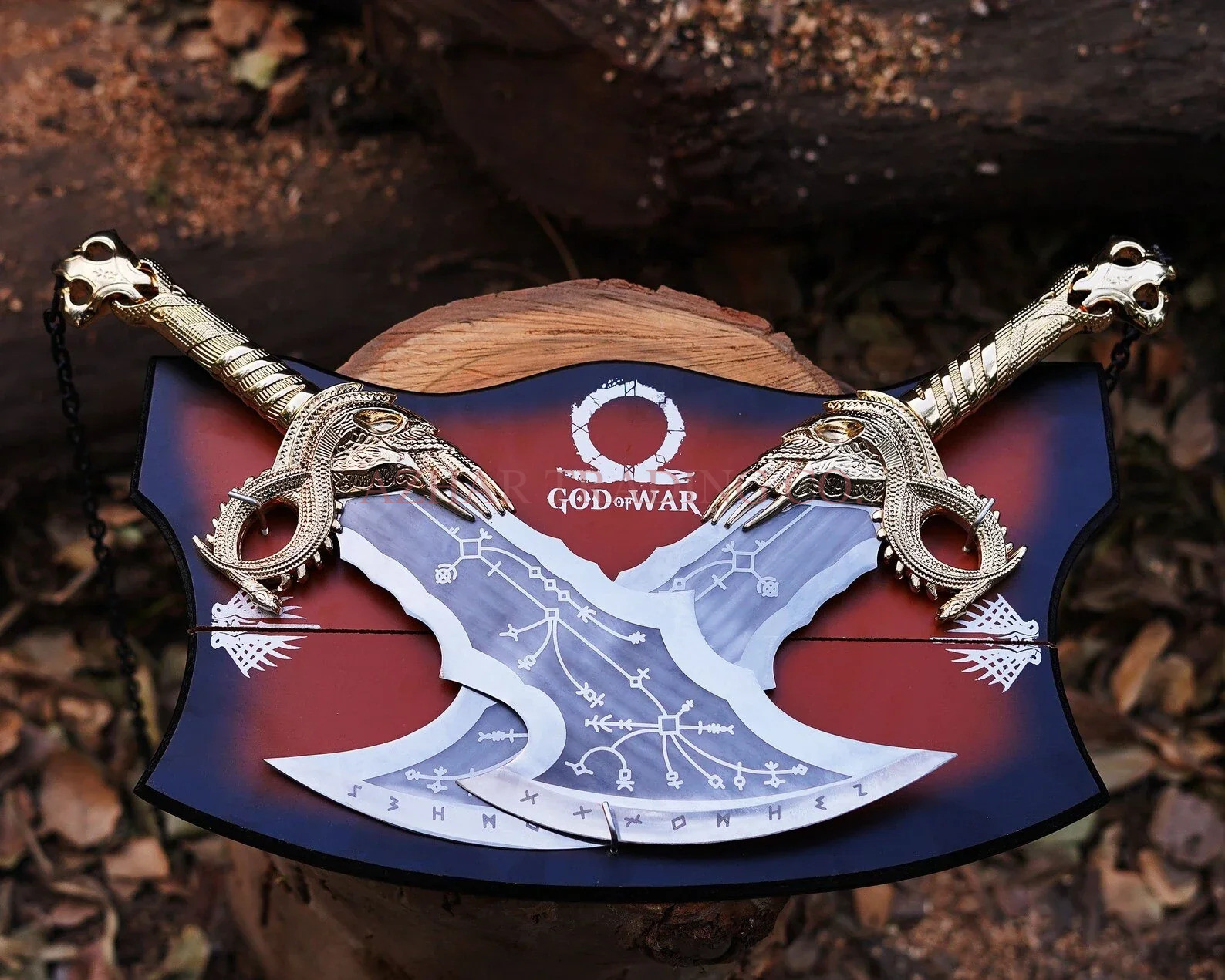 God of War Blades of Chaos Replica Set – Gold-Plated Handles image 5