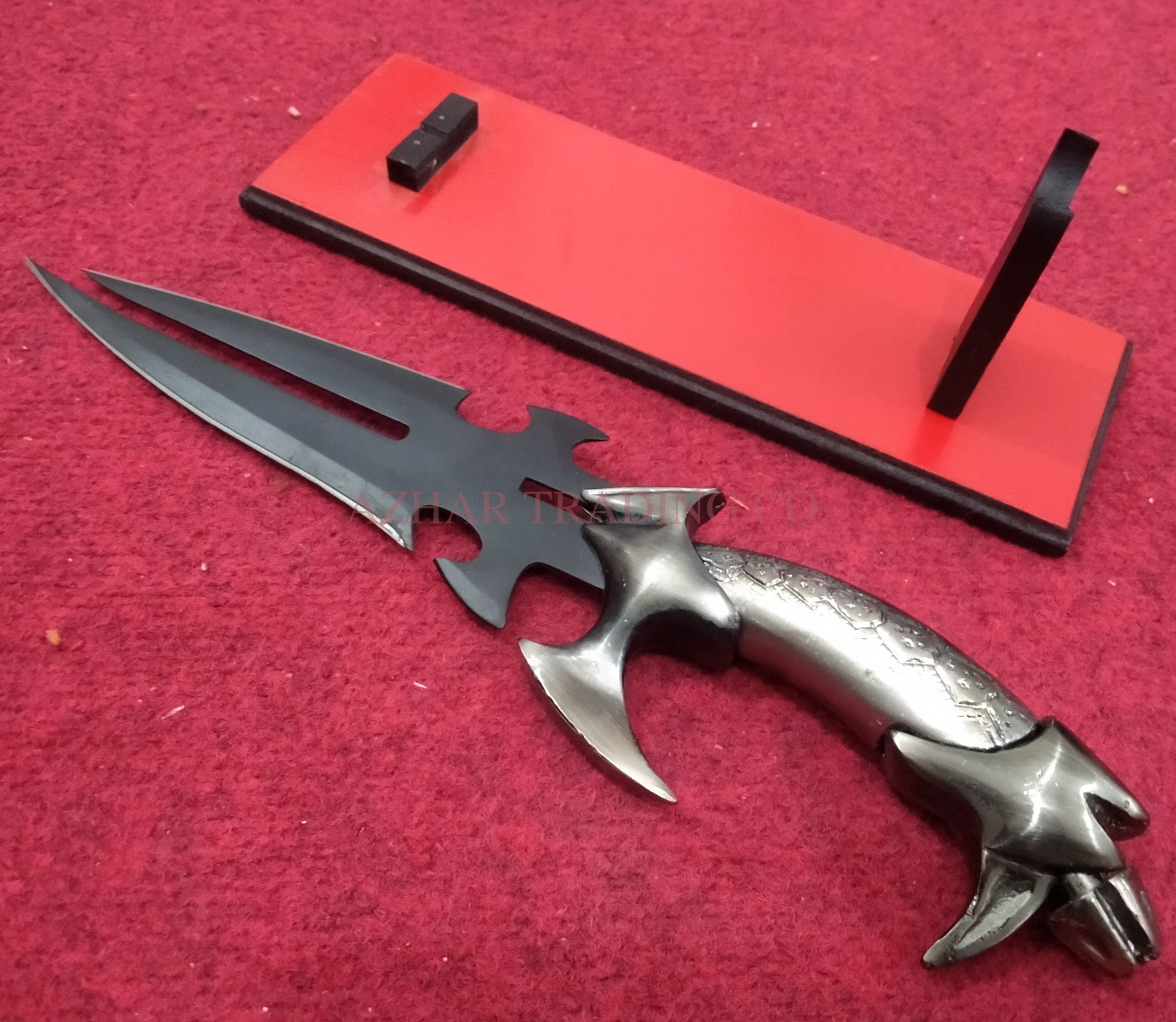 Faith Lehane Black "Jackal" Knife Replica | Buffy the Vampire Slayer image 2