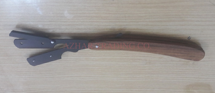 Wooden Handle Straight Shaving Razor image 2