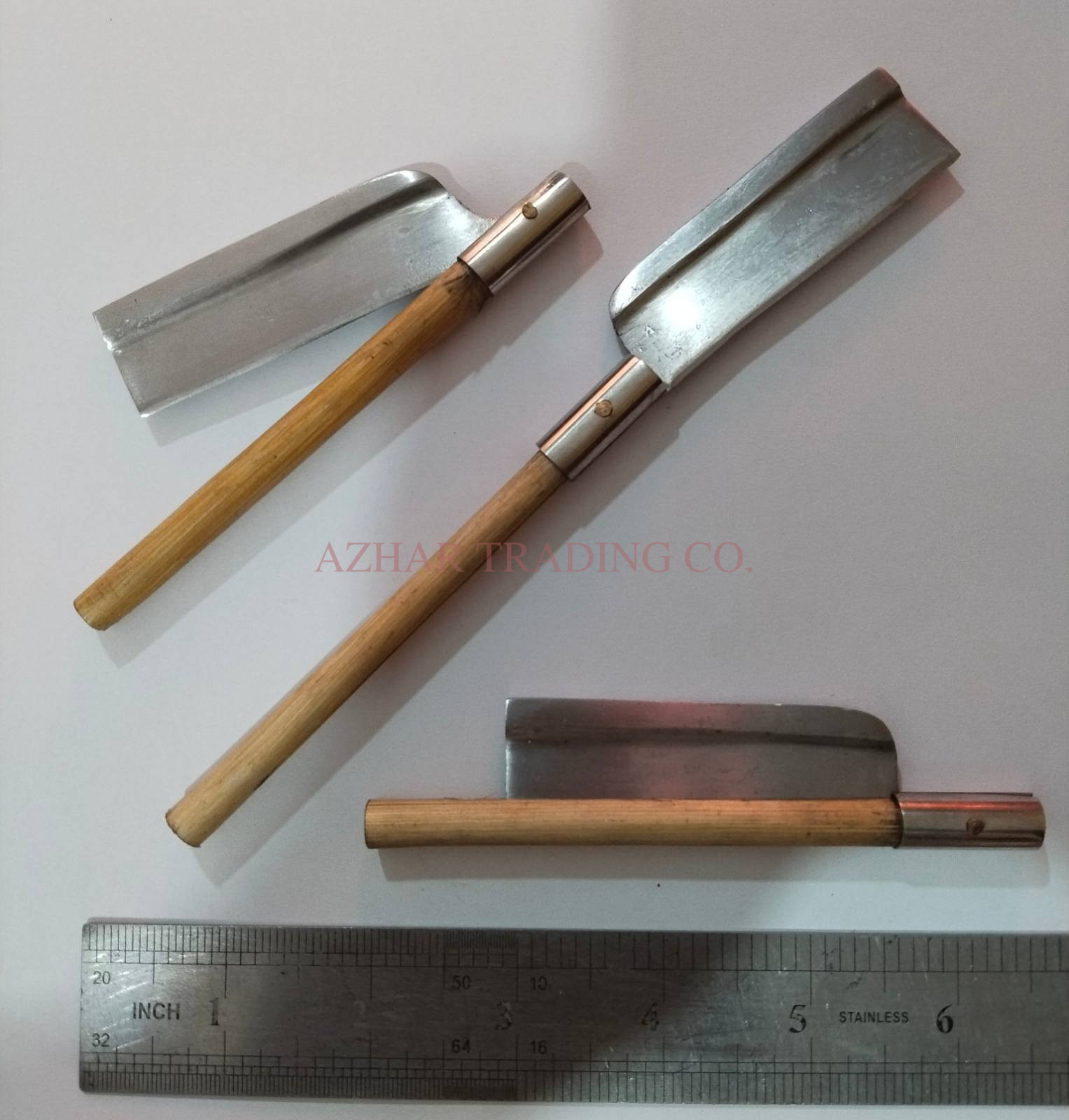 18th Century Folding Razor with Wooden Handle image 2
