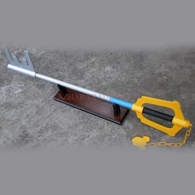 Kingdom Hearts Sora Kingdom Keyblade Large Replica image 3