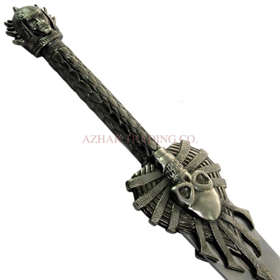 Final Fantasy X-2 Paine Skull Sword Replica image 6